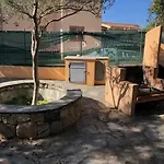 Trilocale Climatizzato Con Cortile 度假居 圣特奥多罗