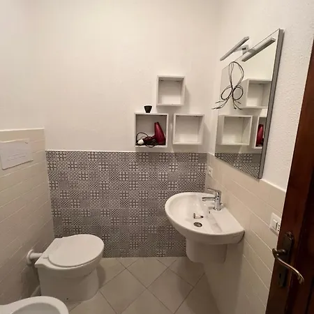 Trilocale Climatizzato Con Cortile San Teodoro (Sardinia)