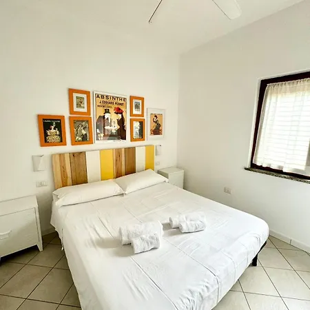 Trilocale Climatizzato Con Cortile 펜션