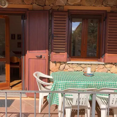 Trilocale Climatizzato Con Cortile 펜션